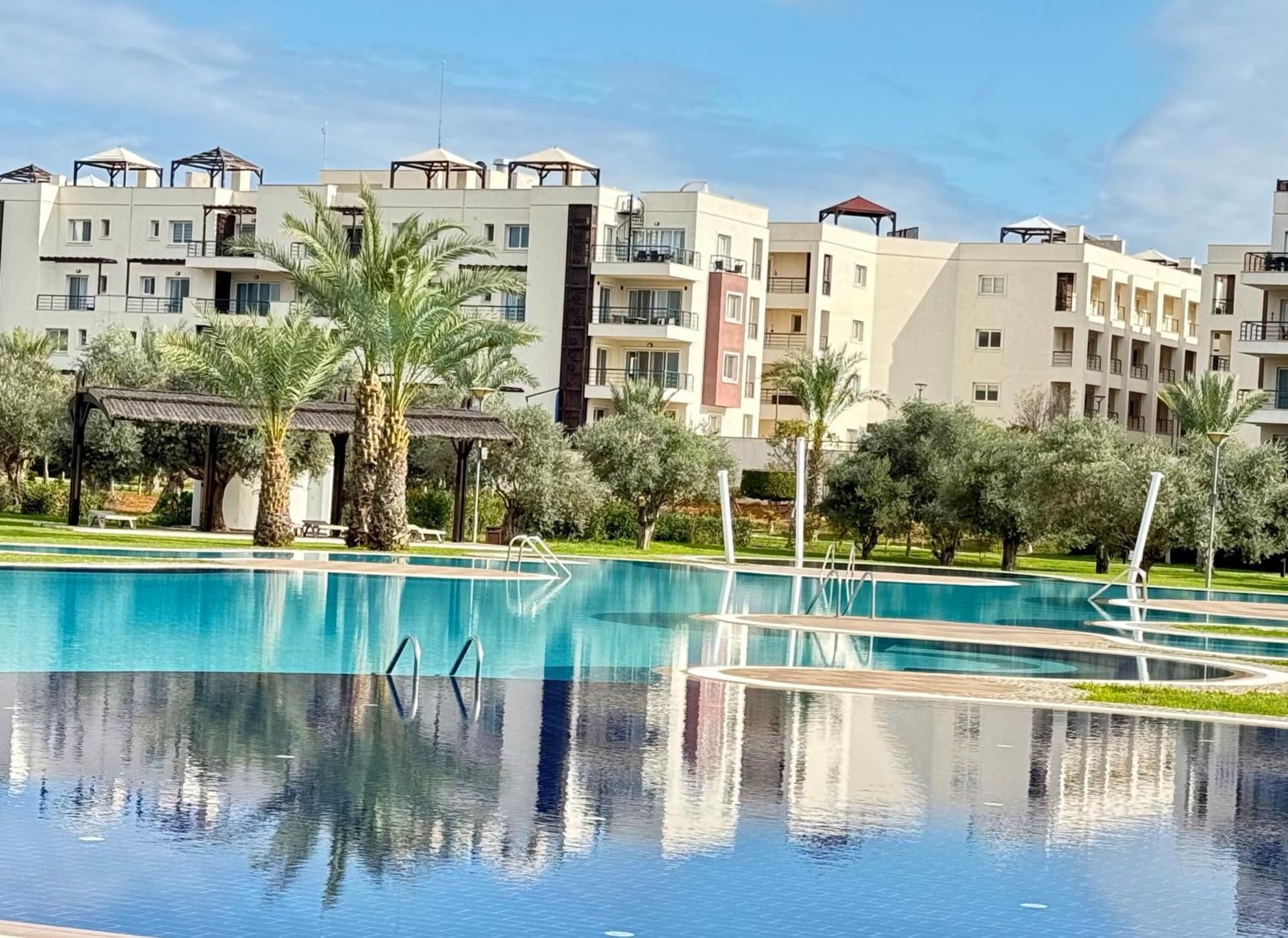 Relaxing Penthouse Suites By The Sea Vokolidha Екстериор снимка